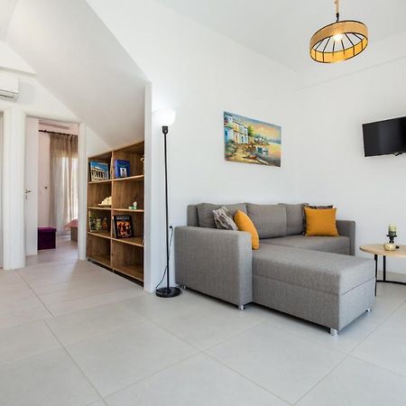 Avgoustidis Apartments 利迈纳里亚 外观 照片